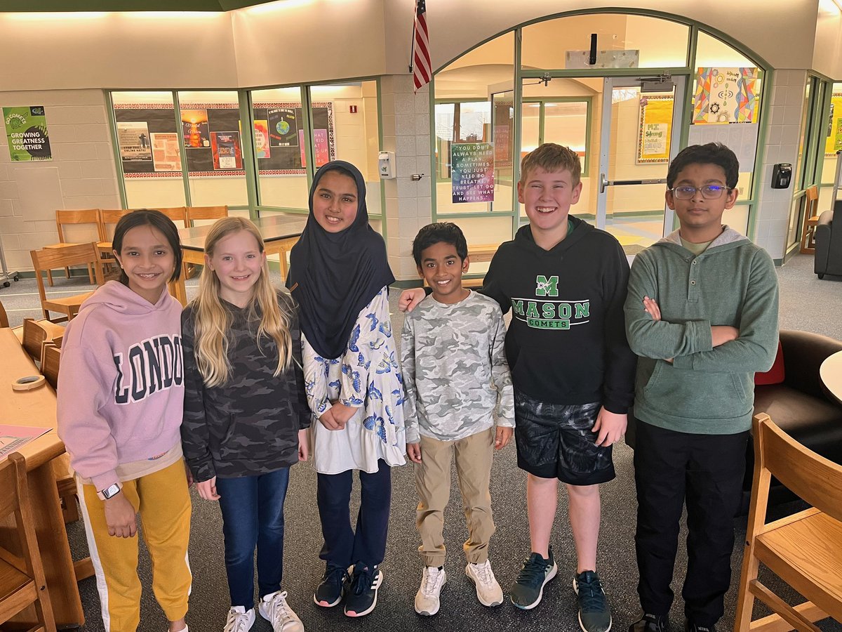 avprice3's tweet photo. These AMAZING students are heading to the Black History Finals!! Wow!! So proud!! Such a hardworking group!! 🌟#empowermi @AmyPerry00 @thewashteaches https://t.co/rwTyQ7rVtx