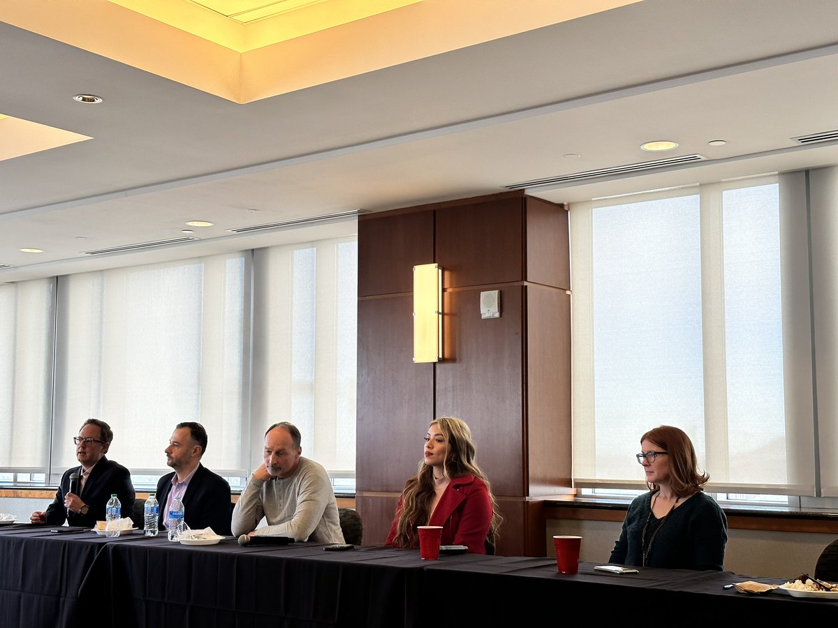 hillarykp's tweet photo. Thank you @utahpios Association for hosting this media panel. Staying updated with the rapidly news changing culture and platforms outreach is key for our agencies to continue informing the public. #utahnews https://t.co/JtqyguHqZD