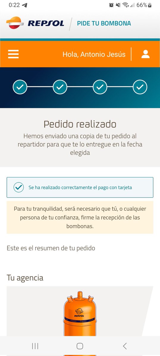 anjesanz's tweet photo. @Repsol Buenas noches, de nuevo sois lamentable sea por el medio que sea. Encargué por app otra bombona el domingo 12 de febrero para su entrega el martes 14, y hoy miércoles 15 seguimos sin recibirla. Es de vergüenza. Aquí la tengo en la puerta de casa esperando su reemplazo. https://t.co/pOQAJzS130