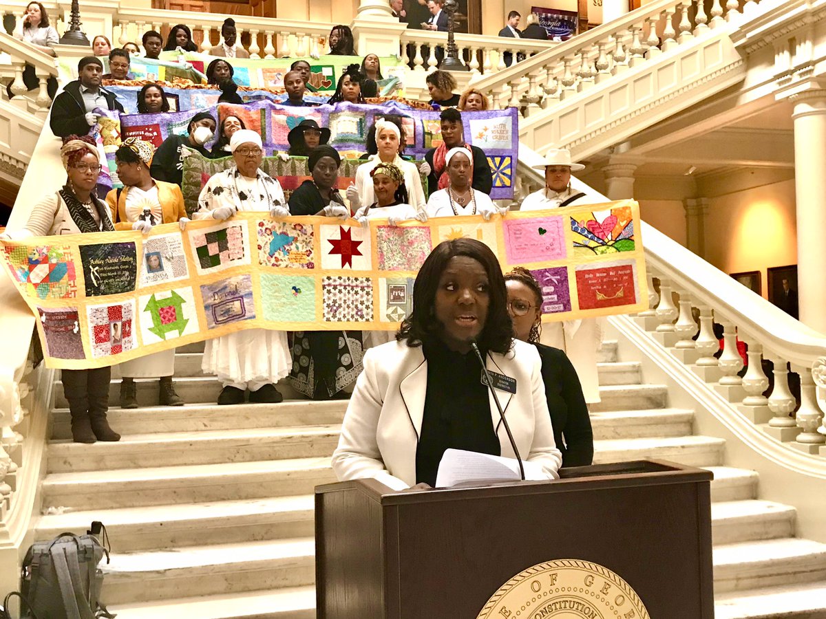 Midwives and mothers who lost children during pregnancy or childbirth gathered in the capitol to support SB 81 by Sen Tonya Anderson which creates an office to regulate midwives, to fill the gap in areas of GA where obstetricians are scarce. #gapol #gasenate