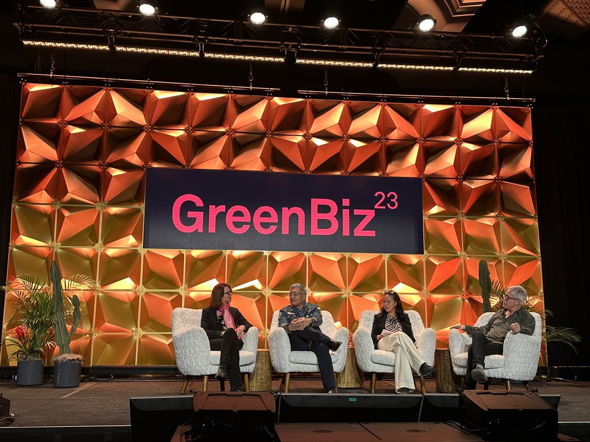 Whoosh there it is! @makower and @nike - everyone in the room w a body is an #athlete. If there is no planet there is no sport! @greenbiz #GreenBiz23