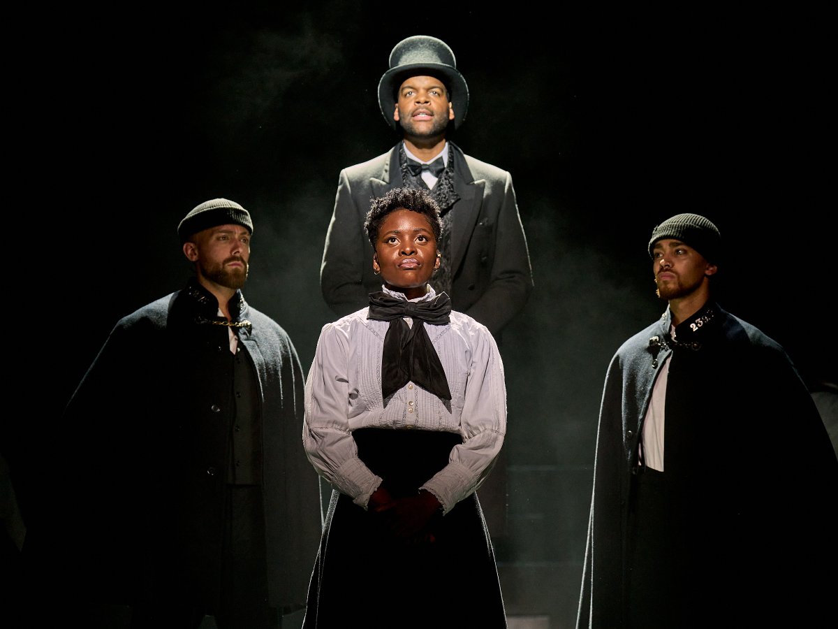 ZooNationUK's tweet photo. ⭐⭐⭐⭐ ‘A storm of a show’ The Guardian
⭐⭐⭐⭐ ‘Fast and fearsome, pounding with kinetic energy’ The i
⭐⭐⭐⭐ 'Tremendous fun... a brave and vibrant hit’ WhatsOnStage
First reviews are in for #OVSylvia @oldvictheatre Huge congratulations to the whole cast and company! https://t.co/BhVXRvgOtS