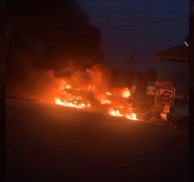 instablog9ja's tweet photo. Tension In Lagos As Policemen Stab Soldier To De@th https://t.co/fTr2IC7q2x