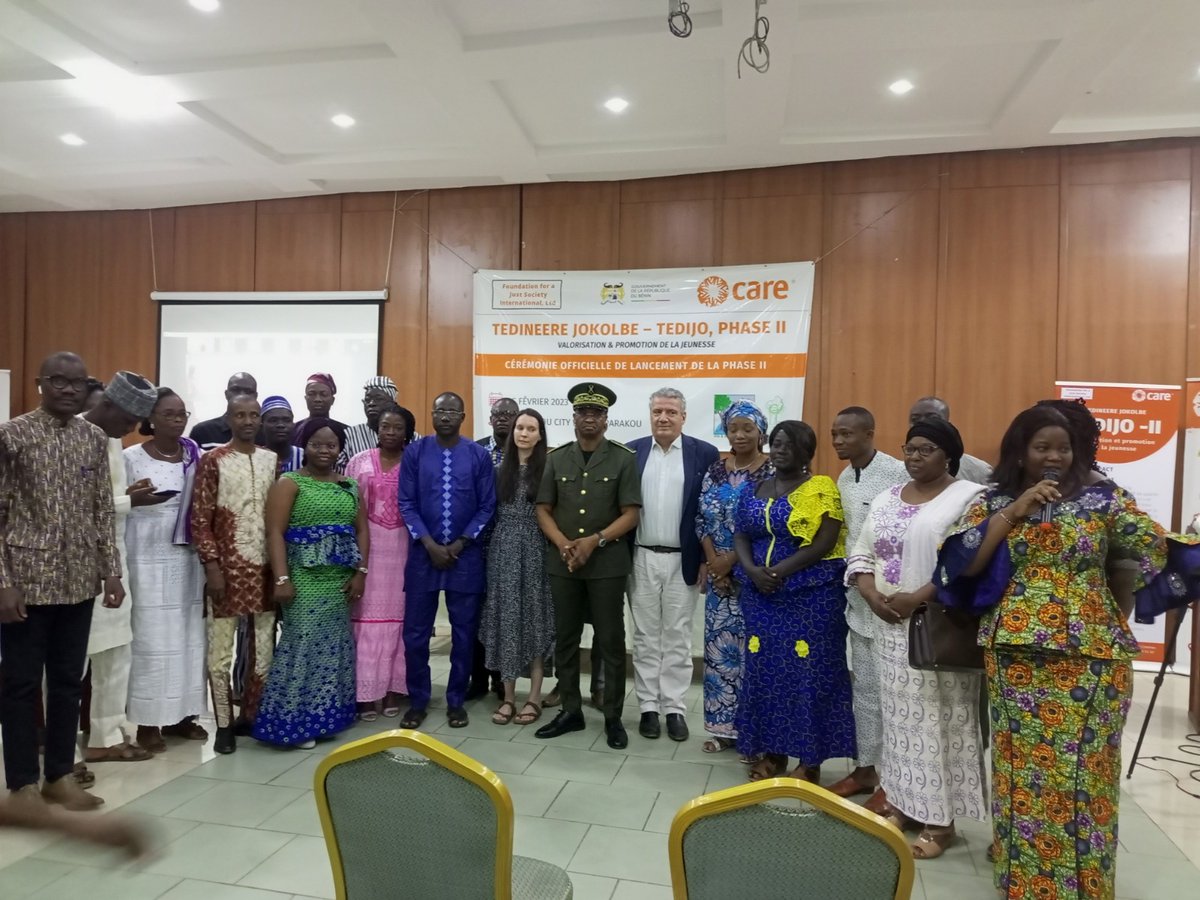Asso_Barika's tweet photo. 1/2
A la suite de l'atelier d'appropriat* des sous projets, @Asso_Barika comme d'autres #ODDF_OJ partenaires a pris part à la #Cérémonie_officielle de lancement de la phase 2 du projet #TEDIDJO.
Ns vs annonçons avec joie que ns sommes reconduit pr poursuivre nos interventions🤩 https://t.co/EiE3aJfT24