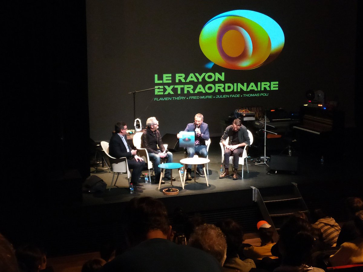 Chercheurs, plasticiens et musiciens travaillent ensemble. Art et sciences. @DiapasonRennes <a href="/RennesUniv/">Université de Rennes</a> <a href="/FredMurie/">Fred Murie</a> Flavien Théry Thomas Poli Julien Fade