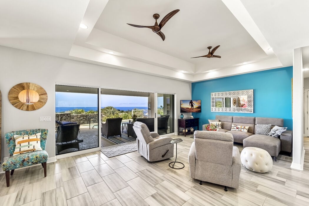 "As soon as we walked in the front door we were immediately thrilled with the home and ocean view. The sunsets were magnificent and the location was perfect.  We truly had a fantastic family vacation and absolutely loved this property."

See for yourself: ow.ly/ykJI50MTnB1