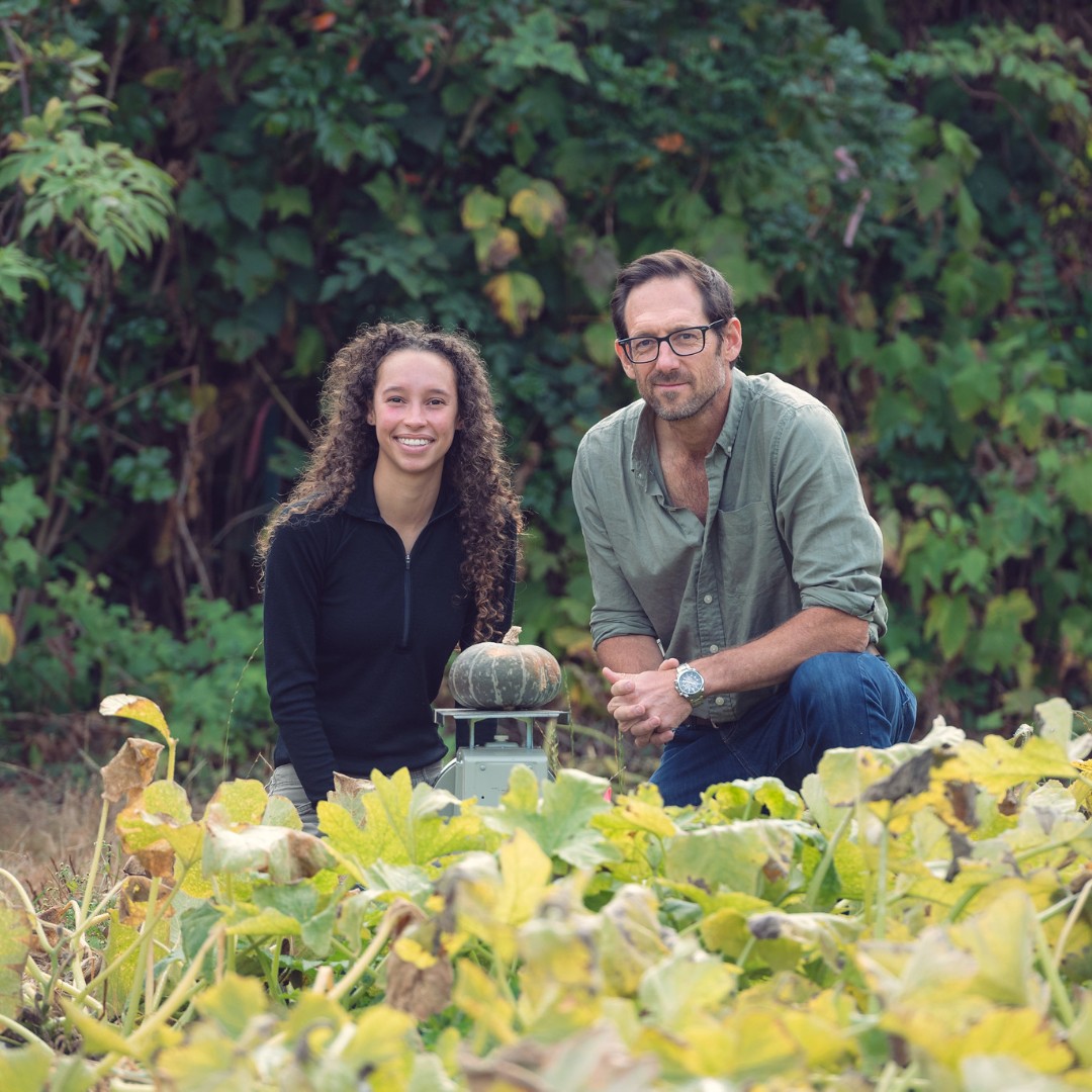 ubcLFS's tweet photo. In celebration of Canadian Agricultural Day, we highlight #ubcLFS researcher Sean Smukler and student Emma Yates. They hope to address questions farmers have about strategies to increase their farm’s resilience to weather events. #CdnAgDay
Read more: https://t.co/GUYapePd1E https://t.co/lh8UzWfvdm