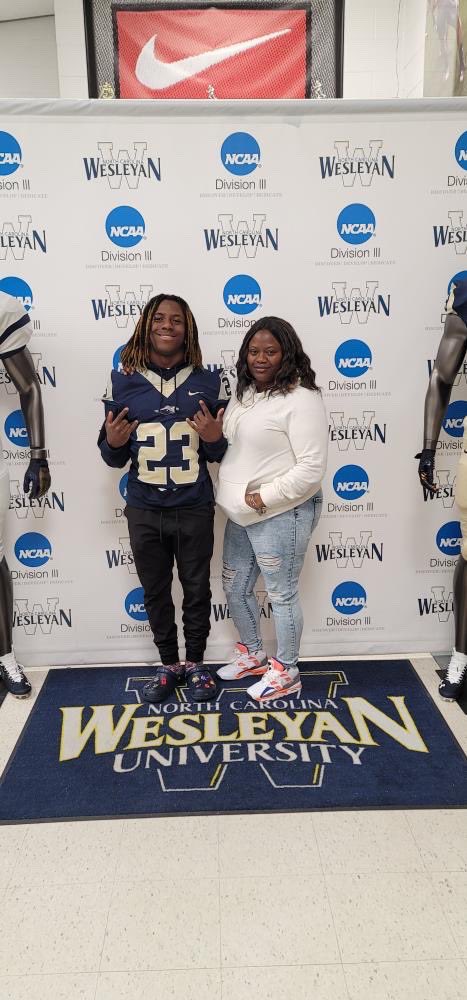 AdrianParsonJr1's tweet image. All praise to god for making this possible. With appreciation to my family, coaches, supporters, and my teammates. I will be furthering my academic and athletic career at @NCWesleyanFB @Q_Tobias41 @GeneralsFootbal @RecruitDHS1 #Commited #BishopNation