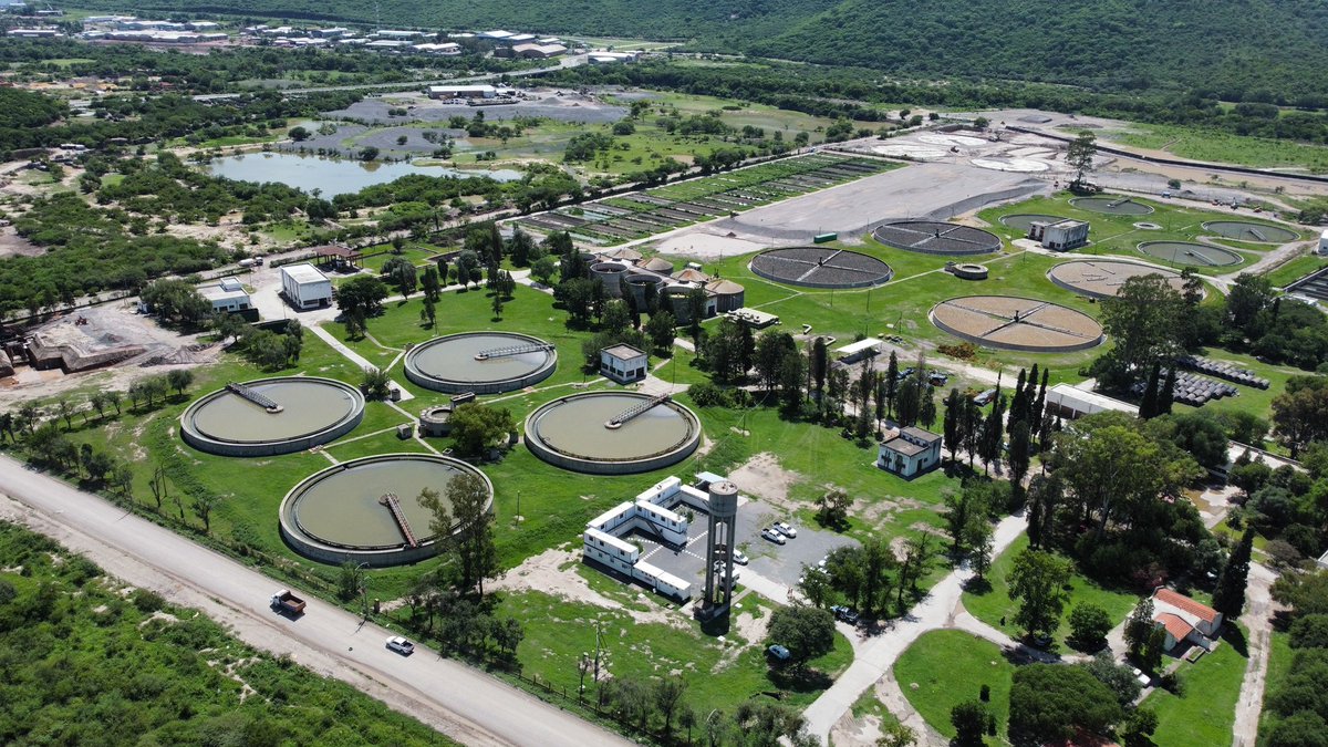 Junto al representante de <a href="/el_BID/">Banco Interamericano de Desarrollo</a> en Argentina, José Agustín Aguerre Fabregat, recorrimos la obra de ampliación y optimización de la Planta Depuradora Sur, que beneficiará a 800 mil salteños de la Capital y de los municipios ubicados en el recorrido del río Arenales 👏🏻 (+)
