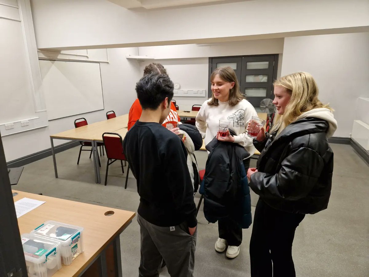 newryyc's tweet photo. A great visit to the Station Youth Hub for Young Refugees and Asylum Seekers π¦π«πΈπ©πΈπΎ. It was so inspiring to see the work happening and to hear the passion the young leaders have and to hear their personal stories of the journey they have had.
#CreativeYouthNetwork #Previsit https://t.co/qkcwvwYxqX
