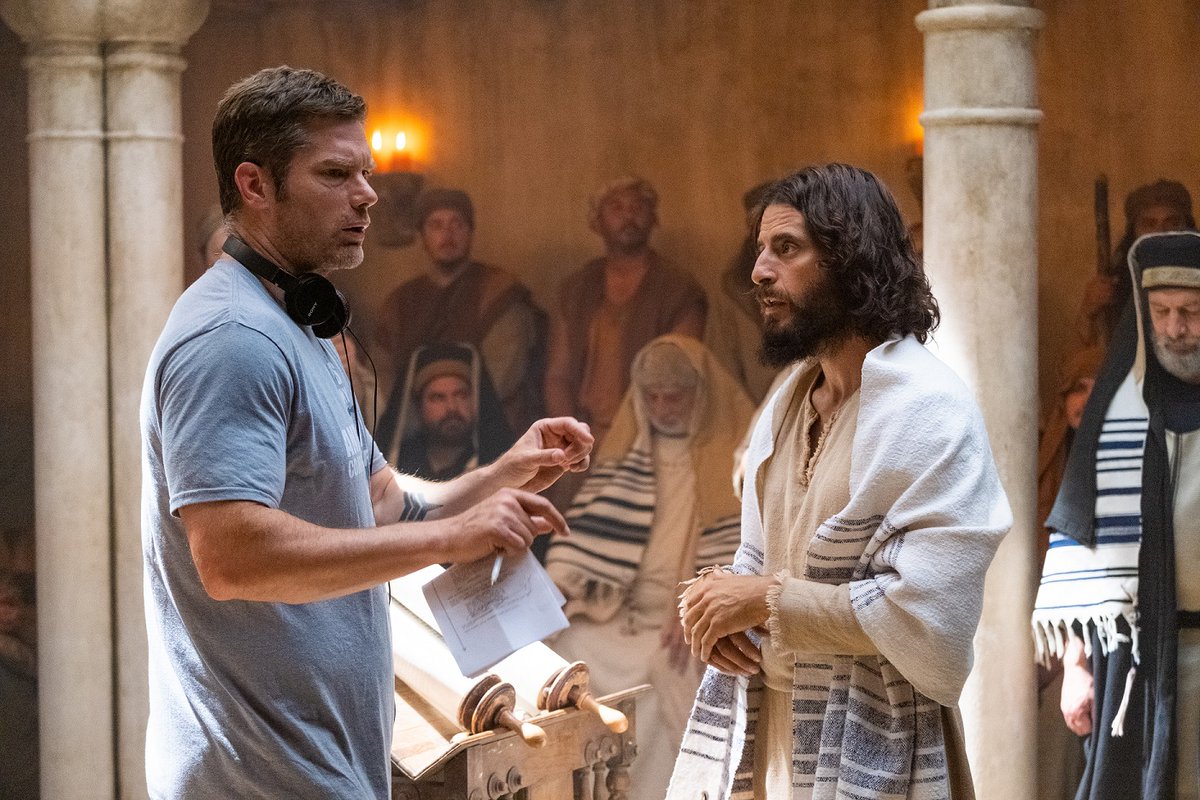 deaconpedrogm's tweet photo. Have you started season 3 of @thechosentv? Tune in to my conversation with #DallasJenkins this weekend on the #SLHour. Listen on the @CatholicChannel Feb 18, 3 &10pm ET or Feb 19 12pm ET or listen at https://t.co/FdXgyD320V or wherever you get your podcasts!
@saltandlighttv https://t.co/LpCb9nIQxb