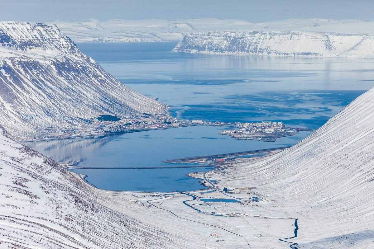 TheMidwestFAC's tweet photo. Kerecis, an Icelandic company, transforms before-discarded cod skins into a valuable medical device to assist to heal human wounds. @kerecis Biotech facilities are in the Westfjords, an area close to the Arctic known for its commitment to environmental protection 🐟 https://t.co/m53xDZ0Fhy