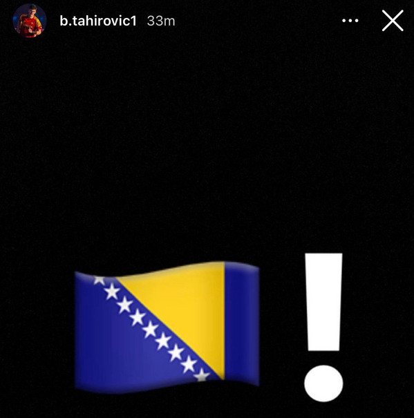 LAROMA24's tweet photo. 🇧🇦 #Tahirovic ha scelto: giocherà per la #Bosnia. Il dt #Misimovic: "Benvenuto nella nostra famiglia" (FOTO) ➡️ https://t.co/zrNaKf2Ccu
#ASRoma https://t.co/Erg0AoPRNh