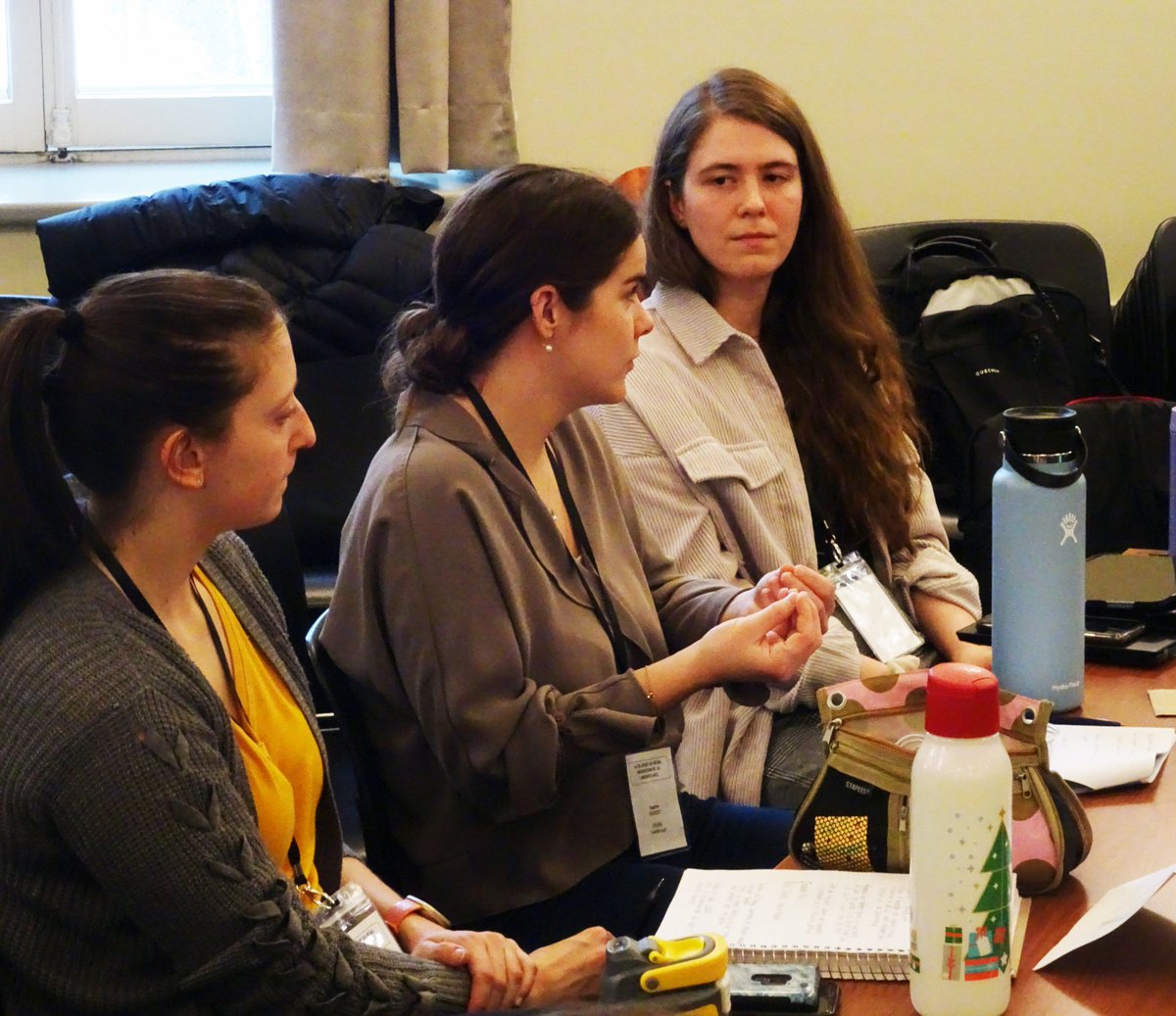 RESALmtl's tweet photo. La fin de matinée s'est terminée par des activités de #braindates @e180 🧠 où les participants du 3e colloque annuel @resalmtl ont pu échangé sur les différents volets de la cyberviolence abordés jusqu’à présent #cyberintimidation #cybersécurité #réseauxsociaux #relationamoureuse https://t.co/YslPlxjn3i