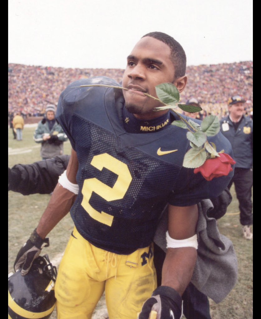 JaboreeA's tweet photo. AGTG I’m Blessed and Honored to have received an Offer from the University of Michigan💛
#Wamp #GoBlue
@ryantoine @PublicSKOOL_Bun @skiezwamp @twalker337 @coachclink @samspiegs @JeritRoser @ChadSimmons_ @DemetricDWarren https://t.co/XwnRD1XTzn