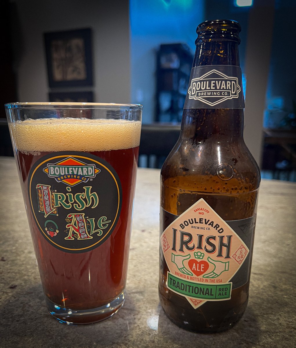 Chris_Captain's tweet photo. This beer never gets old. ⁦@Boulevard_Beer⁩ #IrishAle #BoulevardBeer #KansasCity #Delicious https://t.co/mG4UqaFwfY