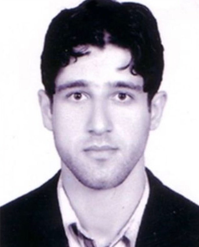 pouriazeraati's tweet photo. چهل روز گذشت …

برای داغ پدر و مادر #محمد_مهدی_کرمی 
برای بی‌کسی #محمد_حسینی 

برای قهرمانانه ایستادن

۲۷ بهمن، خیابان 

#مهسا_امينی‌ https://t.co/t9WnvInNsa