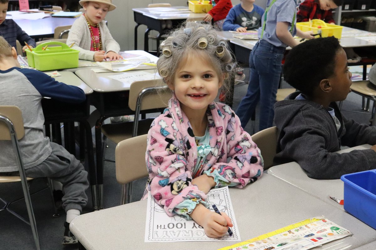 Harris Hill Elementary School Heroes on Twitter "Celebrating 100 days