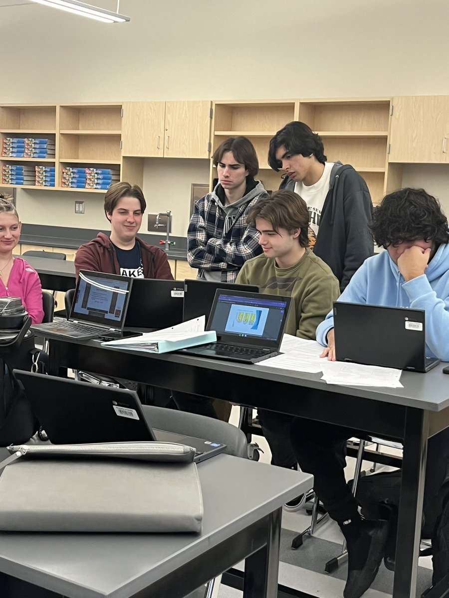 Kelly McNeary tweet media