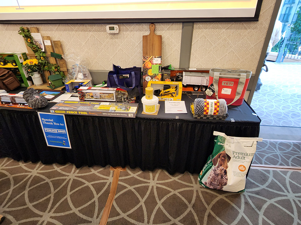 FarmingSmarter's tweet photo. Take some time this afternoon to support southern Alberta 4H! All proceeds from the #FSConf23 4H Silent Auction go back to this wonderful youth program. Auctions close tomorrow!
https://t.co/nOro4xnJeI https://t.co/Yp0xOTwip3