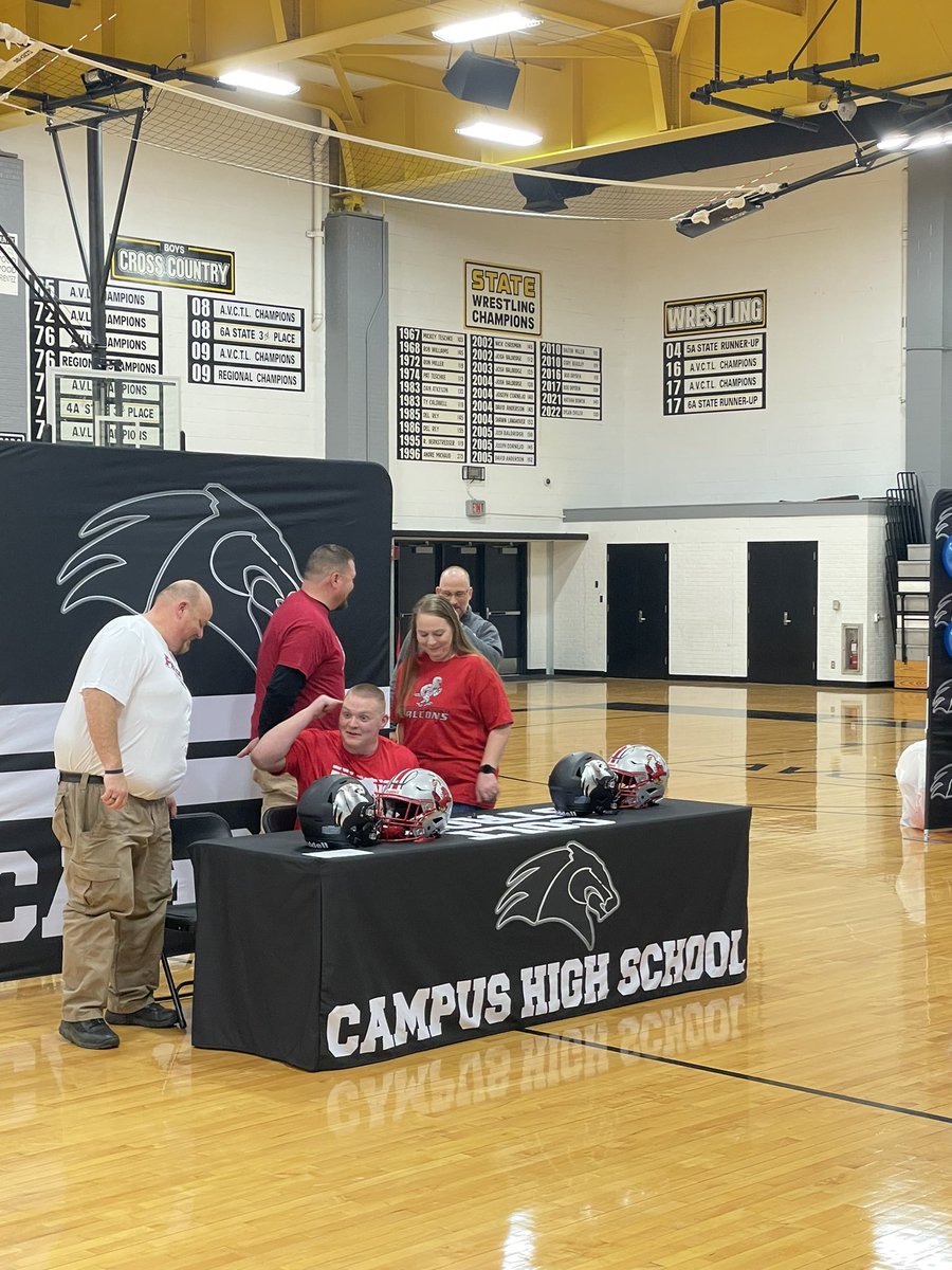 Channel060's tweet photo. Congratulations to @KyleButcher2023 He is signing with Friends University for football. https://t.co/AISBtcP1pg