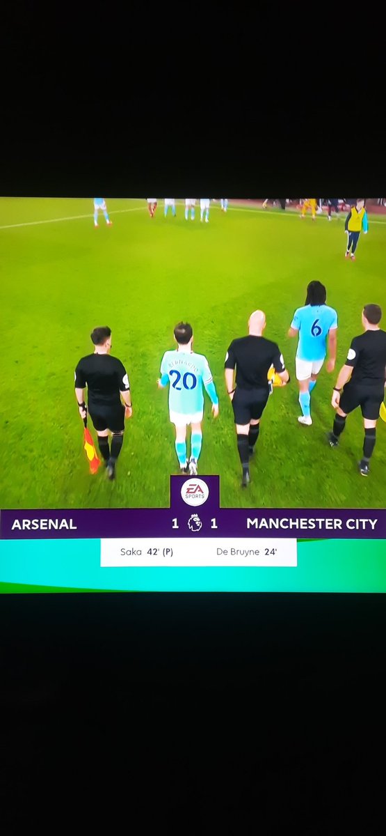 Chalchitratalks's tweet photo. Eye blink first half finished .... #arsnelvsmanchestercity https://t.co/yc8A2suqdj