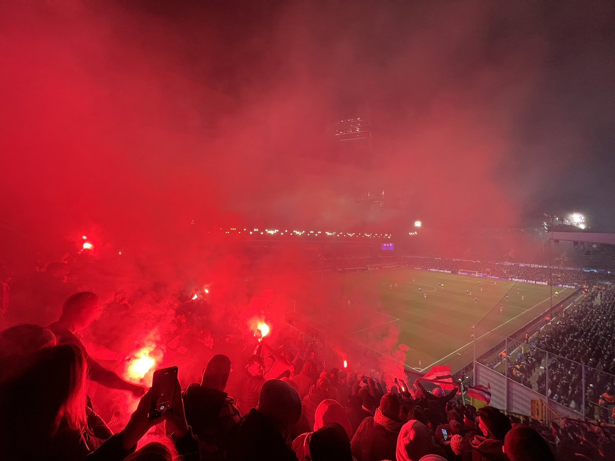 MSMag16's tweet photo. Brügge é BENFICA 🔴⚪️ 🔥 https://t.co/zVqdZ3Dn5P
