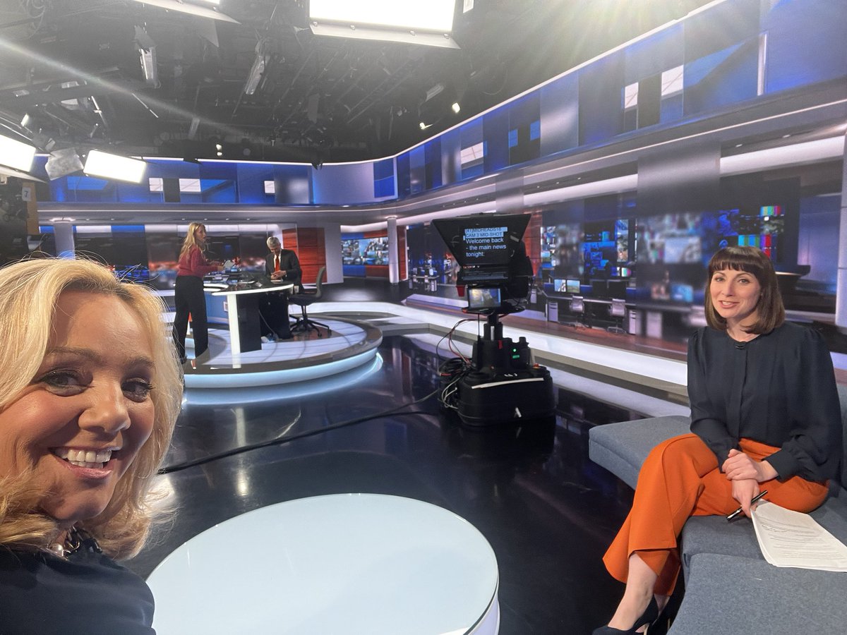SeeryKearney's tweet photo. Busy day, breakfast meeting with Sam &amp; Odette Doran in Park West re apartment defects, commencement re delays in surrogacy legislation, spoke on Domestic Violence Bill that I’ve cosponsored, raised heritage on OOB &amp; interviewed on RTE, now out to help the leaflet dropping team https://t.co/Ht3FgwpJER