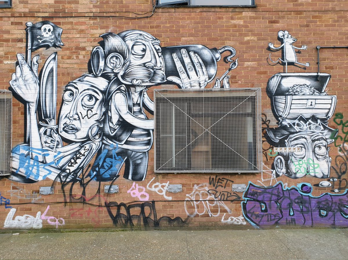 Pirate Studios, Earlsfield @piratedotcomUK #streetphotography #lifeinlondon #muralart #londonmurals