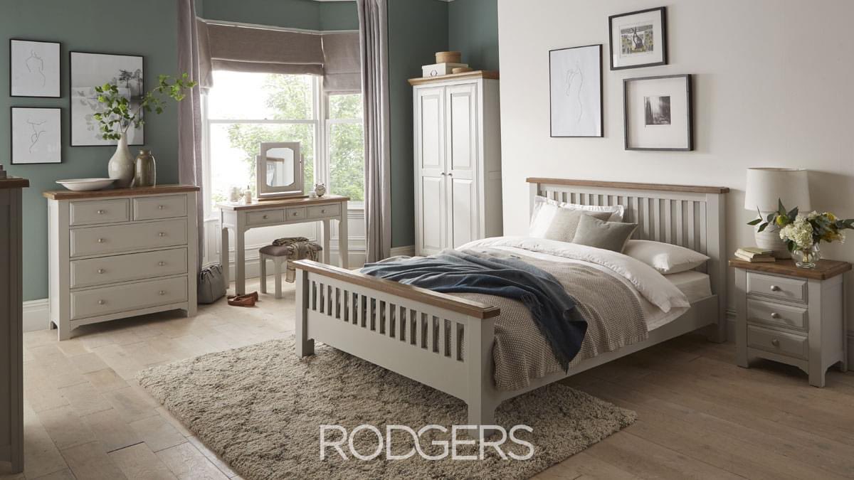 #FortuneWoods are a leading manufacturer of high-quality oak and hardwood furniture. Their #bedroom furniture ranges feature some inspirational designs using only the highest quality materials. View the full collection at #Rodgers.
#beds #monkscross #york #fromourhometoyours