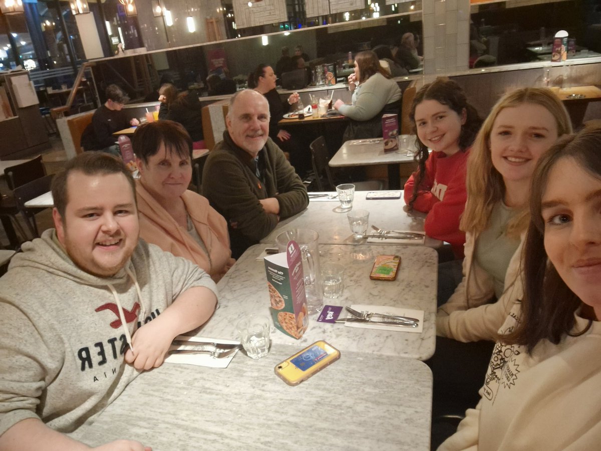 newryyc's tweet photo. Wee evening meal π to end an amazing 1st day in Bristol! #OutOnTheTown #Previsit https://t.co/Ogkqwl7Xk9