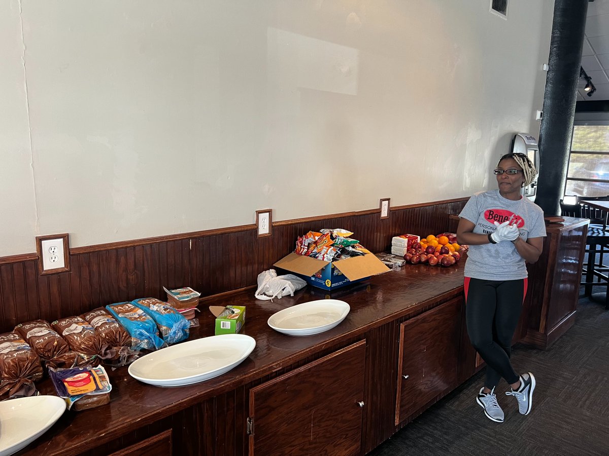shortpumprotary's tweet photo. The Short Pump Rotary team helped pack 60 lunches for the homeless in conjunction with local nonprofit Blessing Warriors RVA.  Check out the inspiring work they are doing at https://t.co/sg6irMDeDy. Thanks Toi Arnold for leading today’s lunch packing effort! https://t.co/BzvabDNS61