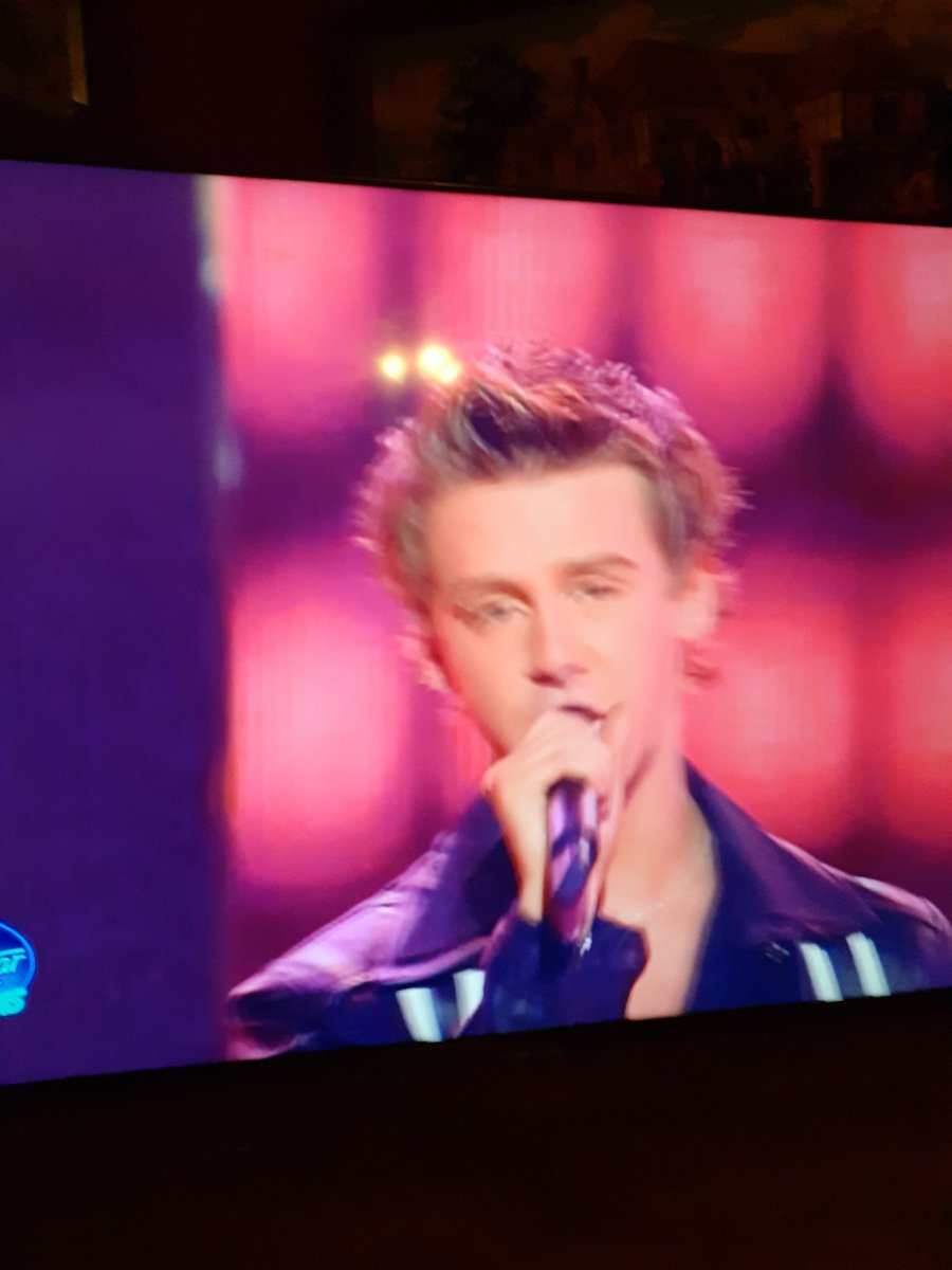 rachelcheve's tweet photo. Jonatan Cerrada était mon préféré de l'émission à l'époque. Il chantait trop bien. Il était charismatique. J'aimais beaucoup sa voix. Il a mérité de gagner. 🤩😍❤
#NouvelleStar20ans #NouvelleStar #M6 #JonatanCerrada https://t.co/IwFcsexlpM