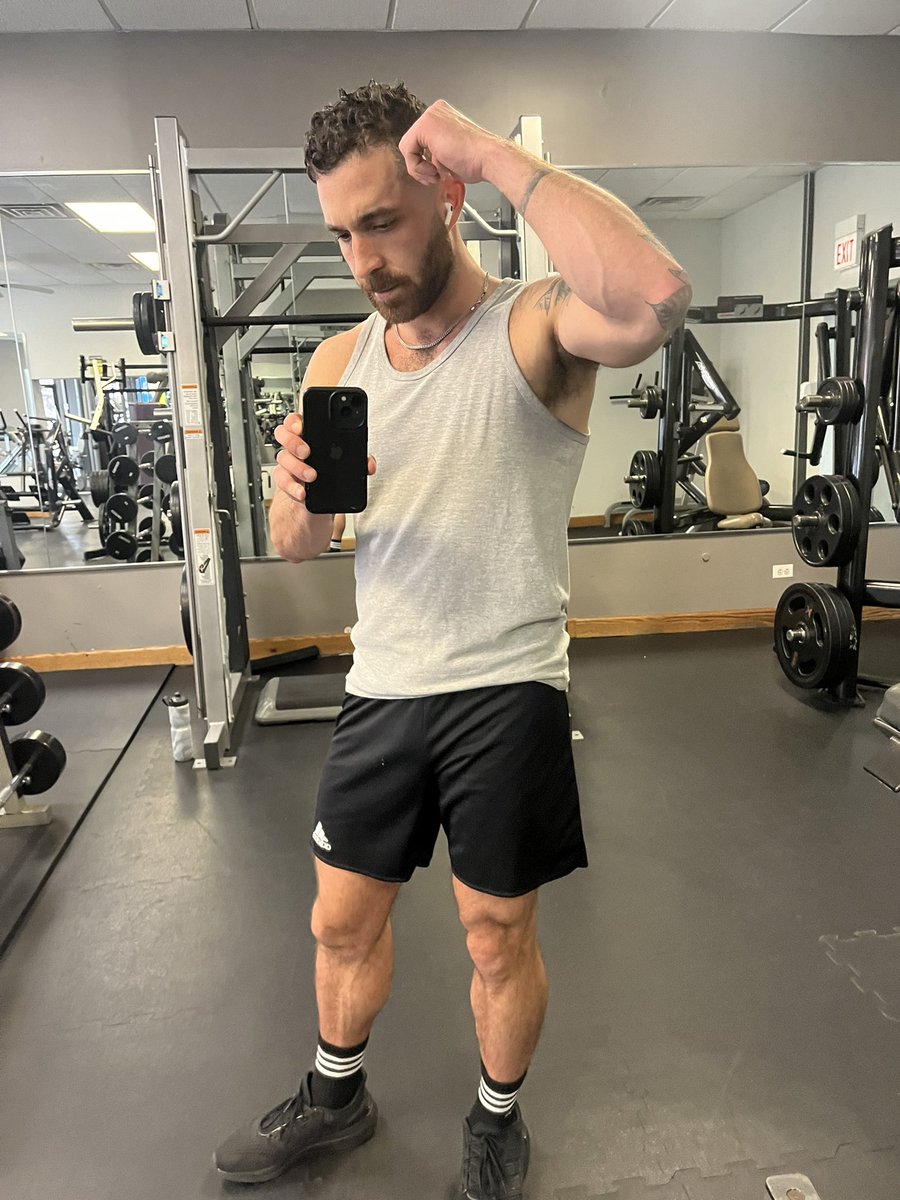 sam’s sorta slutty dad tweet media