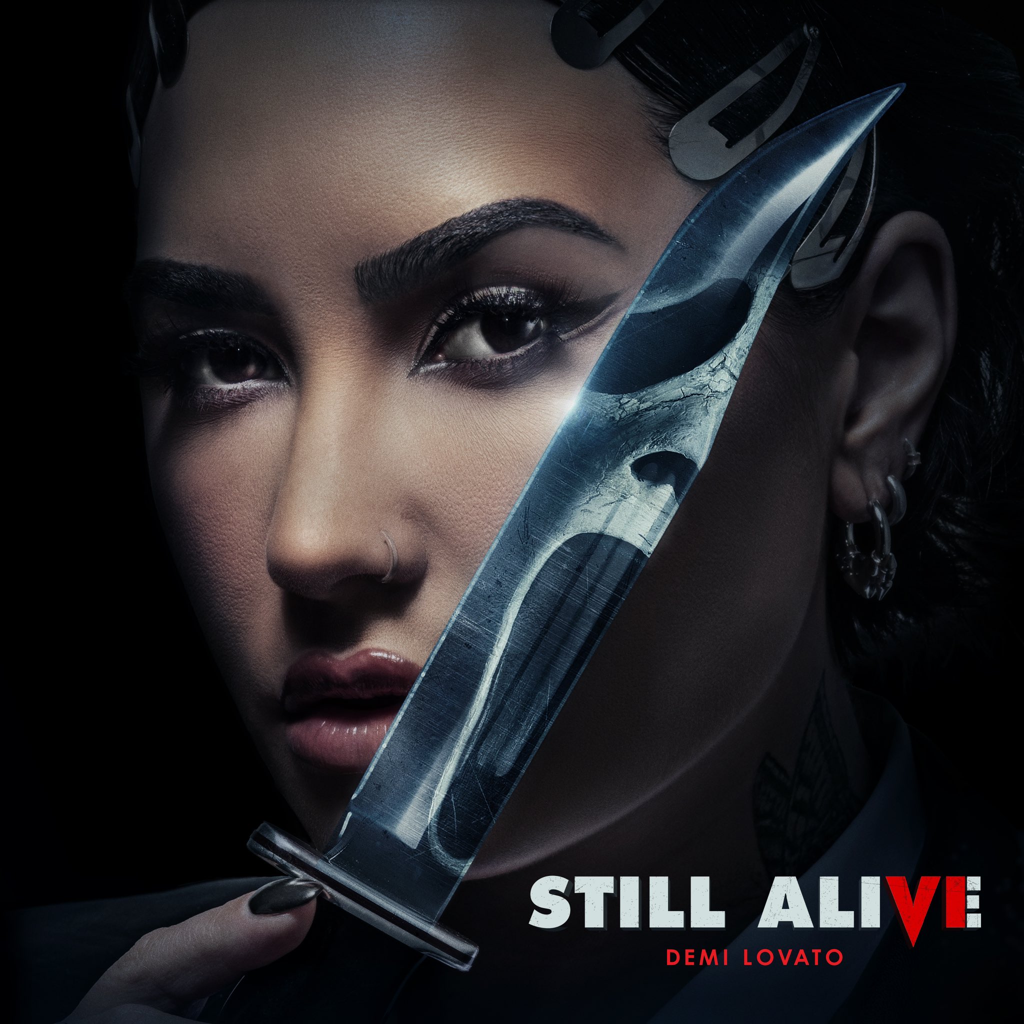 Luister naar Demi Lovato's Still Alive voor Scream 6