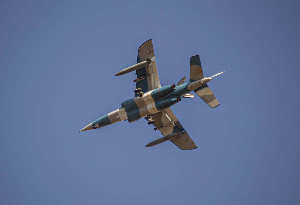 volgowrath's tweet image. 🇨🇦@topaces Alpha Jets C-GWZY &amp;amp; C-GUTO flying as CHETA61/2
#milair #planespotting #aviation