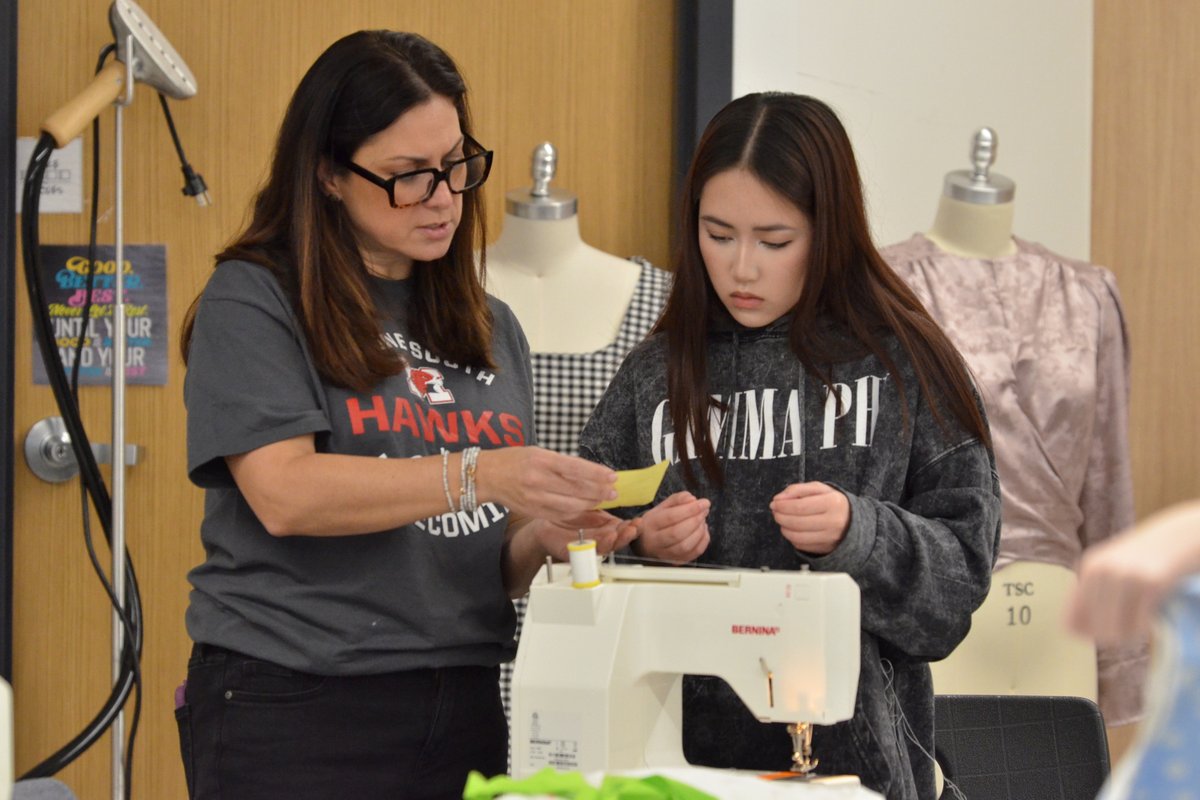 Maine Township High School District 207 tweet media