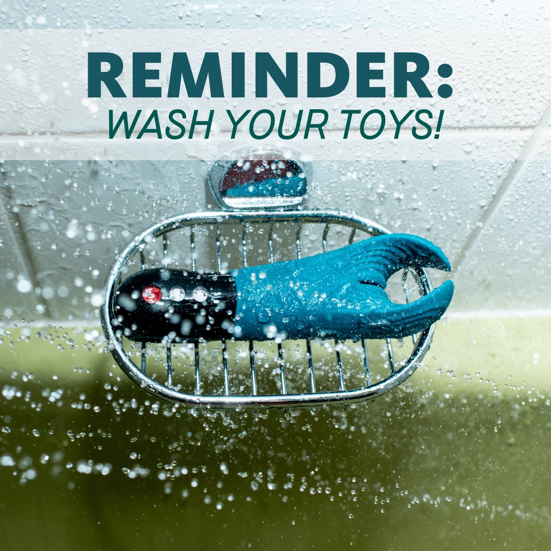 funfactory_intl's tweet photo. Friendly reminder: Wash your toys between each use 🧼 

We know that when things get hot and heavy, toy care may not be top of mind. But caring for toys properly increases their longevity, for many FUN days and nights to come! https://t.co/3QpqfK4NlR