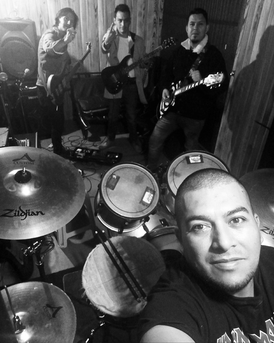 VobiscumLucifer's tweet photo. Estamos preparando el nuevo álbum! https://t.co/ASPzilZQxj