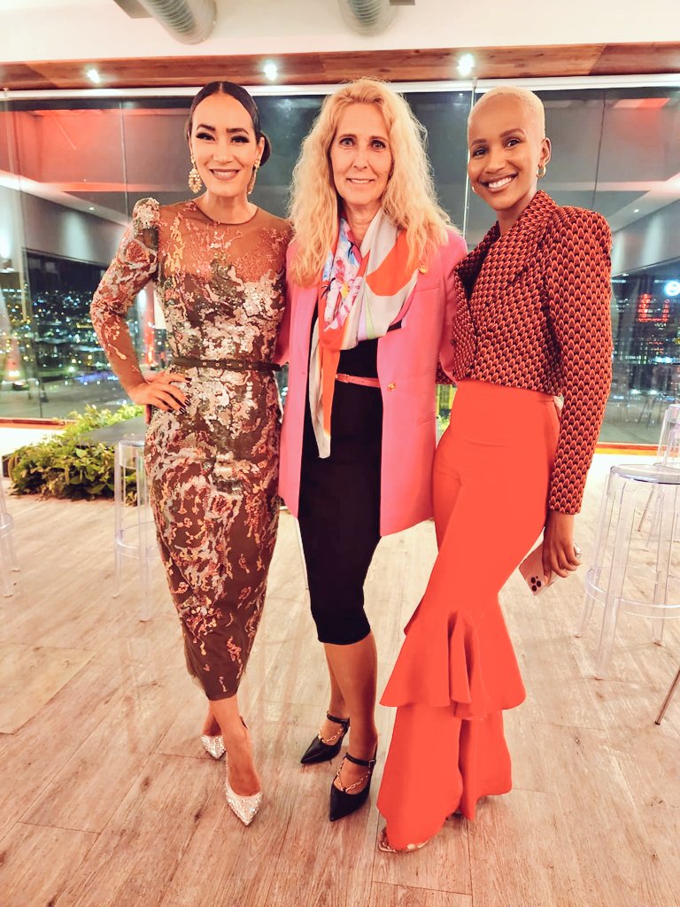 jo_annstrauss's tweet photo. On #InternationalChildhoodCancerDay, I stand with Dr Neujahr of @dkms_africa & @abigailmusida urging you to join the fight against blood cancer. Register as donors and let's grow and diversify the registry.
#DKMS #DKMSAfrica #Bloodcancer #leukaemia #stemcells #letsgiveback https://t.co/lYvbp2tkUj