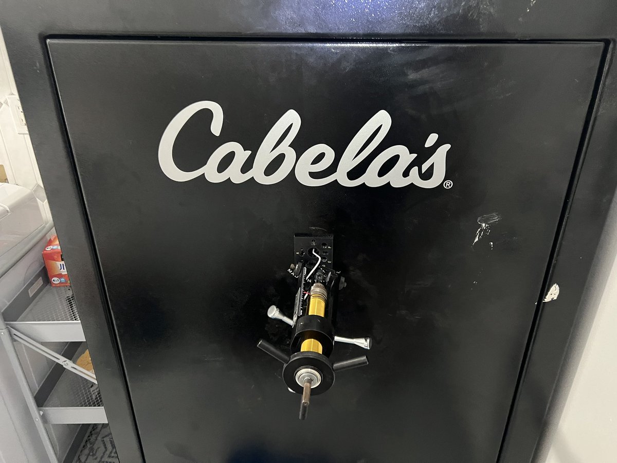 Austin_Locks's tweet image. Opening a broken safe ? No problem