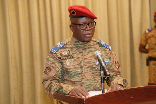 AdelpheKabore's tweet photo. #Burkina_Faso : Le général de Brigade #Vinta Somé, nommé ce mercredi 15 février 2023, ambassadeur Extraordinaire et Plénipotentiaire du Burkina Faso à Ankara (#Turquie). 
#Iwili #Burkina_Faso https://t.co/K2bfeuW6Sm