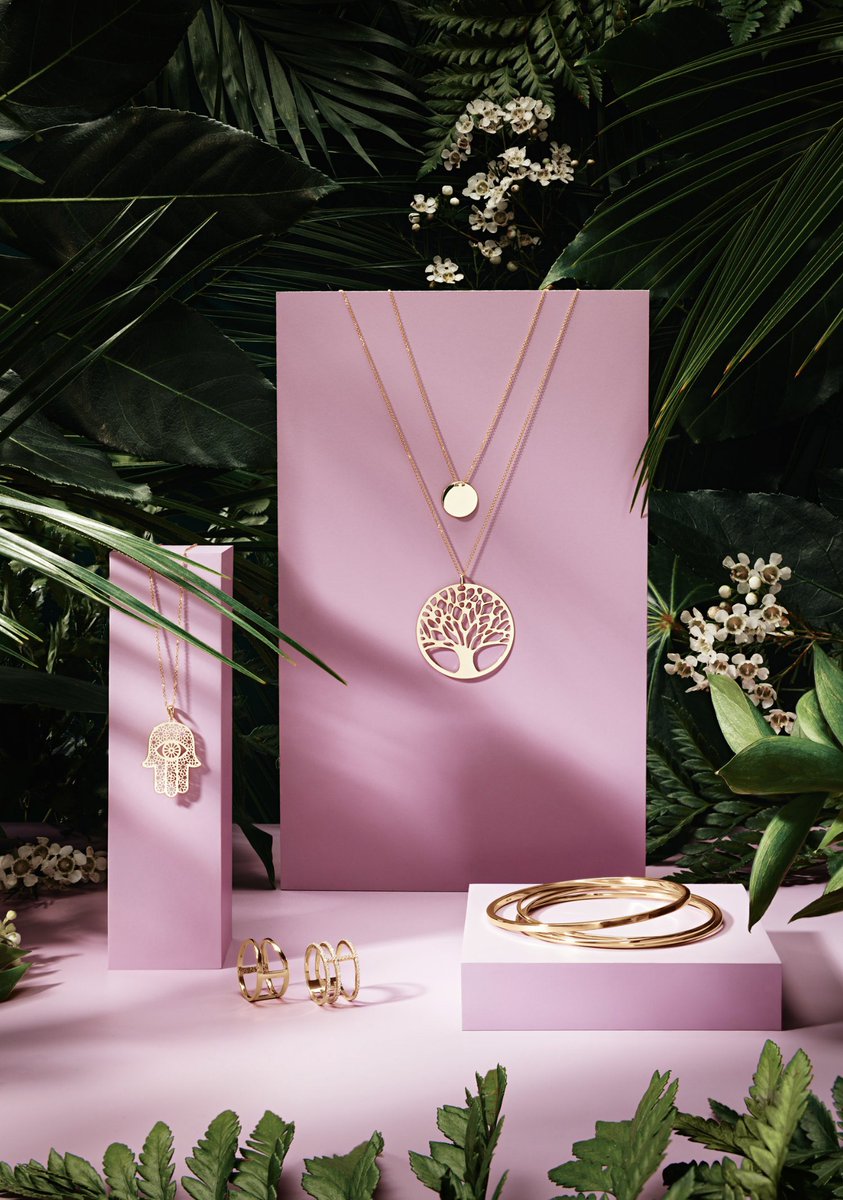 ShowTriangle's tweet image. HOW TO IMPROVE RETAIL SALES PERFORMANCE

loom.ly/1HFwl0M

#wholesalejewelry, #wholesaleapparel #retail #boutique #fairtrade #fashionjewelry  #jewelrymarket #greensboro_gift_jewelry_show #florida_jewelry_resort_expo