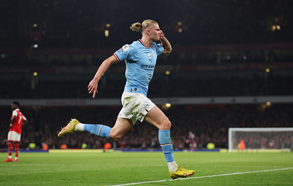 PSSportsFR's tweet photo. 🇳🇴 Erling Haaland devient le 1er joueur de l'histoire à inscrire 26 buts lors de ses 22 premiers matchs de Premier League. #ARSMCI https://t.co/8ZWmgd3965