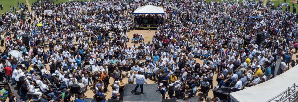 prospericarlos's tweet photo. En @ADemocratica tenemos más de dos años organizandonos y recorriendo el país con el reto de recuperar Venezuela.

Estamos listos para asumir el compromiso, #22Oct es la fecha para unificar nuestros esfuerzos, dar el primer paso hacia la democracia y la prosperidad

#LaPrimariaVa https://t.co/MYCQlPFmUs