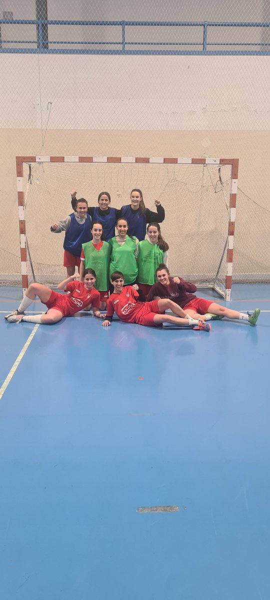 Pin pan pun, urdinak txapeldun!