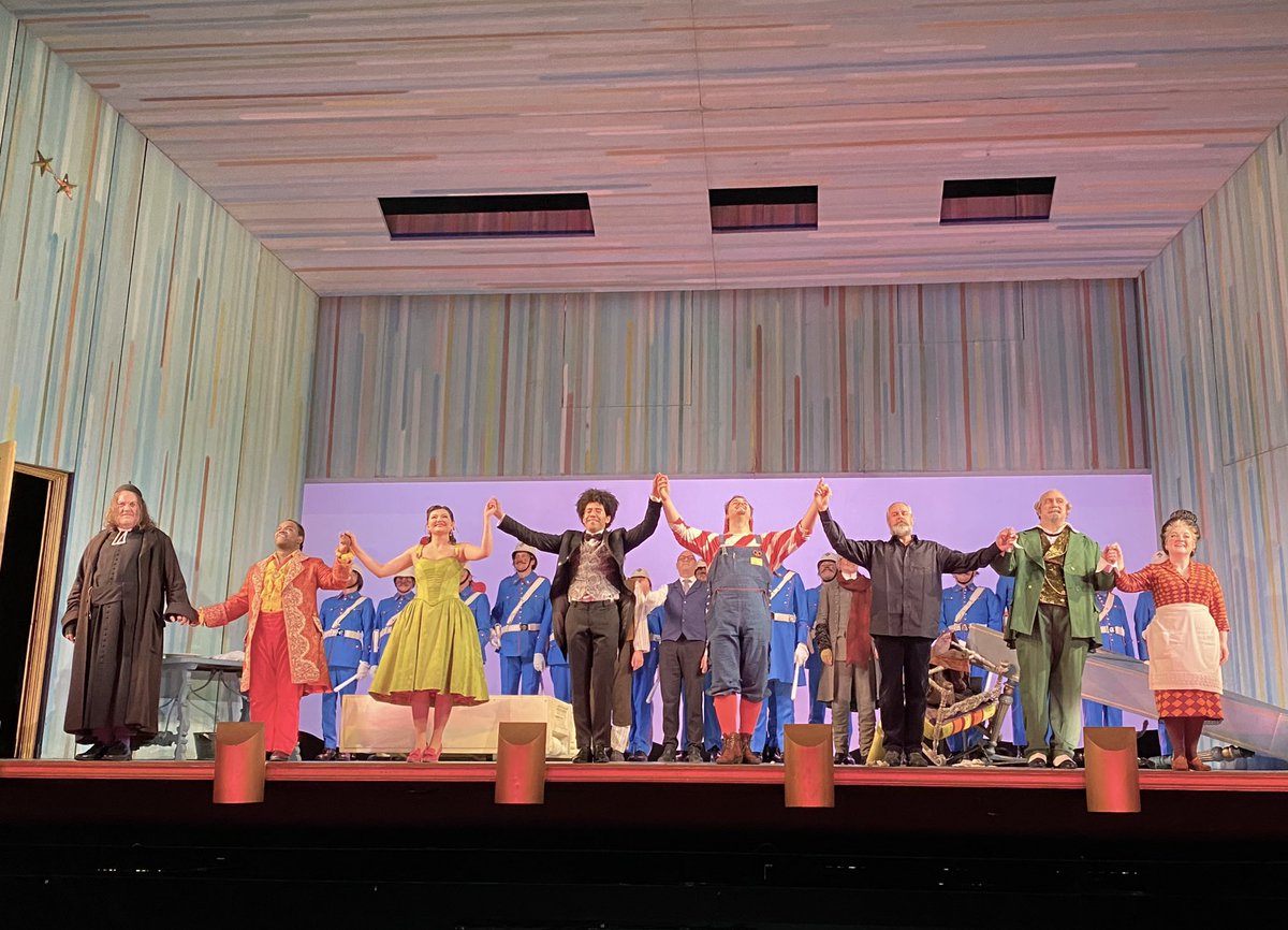 The Barber of Seville. Andrzej Filończyk, Aigul Akhmetshina, Lawrence Brownlee, Bryn Terfel, Grant Doyle (singing), Fabio Capitanucci (acting), Ailish Tynan, Rafael Payare. @AFilonczyk  <a href="/AK_Mezzo/">Aigul Akhmetshina</a> <a href="/Brownleetenor/">Lawrence Brownlee</a> <a href="/Bryn_Terfel/">Bryn T Jones</a> <a href="/AilishTynanEire/">Ailish Tynan</a>  <a href="/rafaelpayare/">Rafael Payare</a> <a href="/GrantDoyleMusic/">Grant Doyle</a>