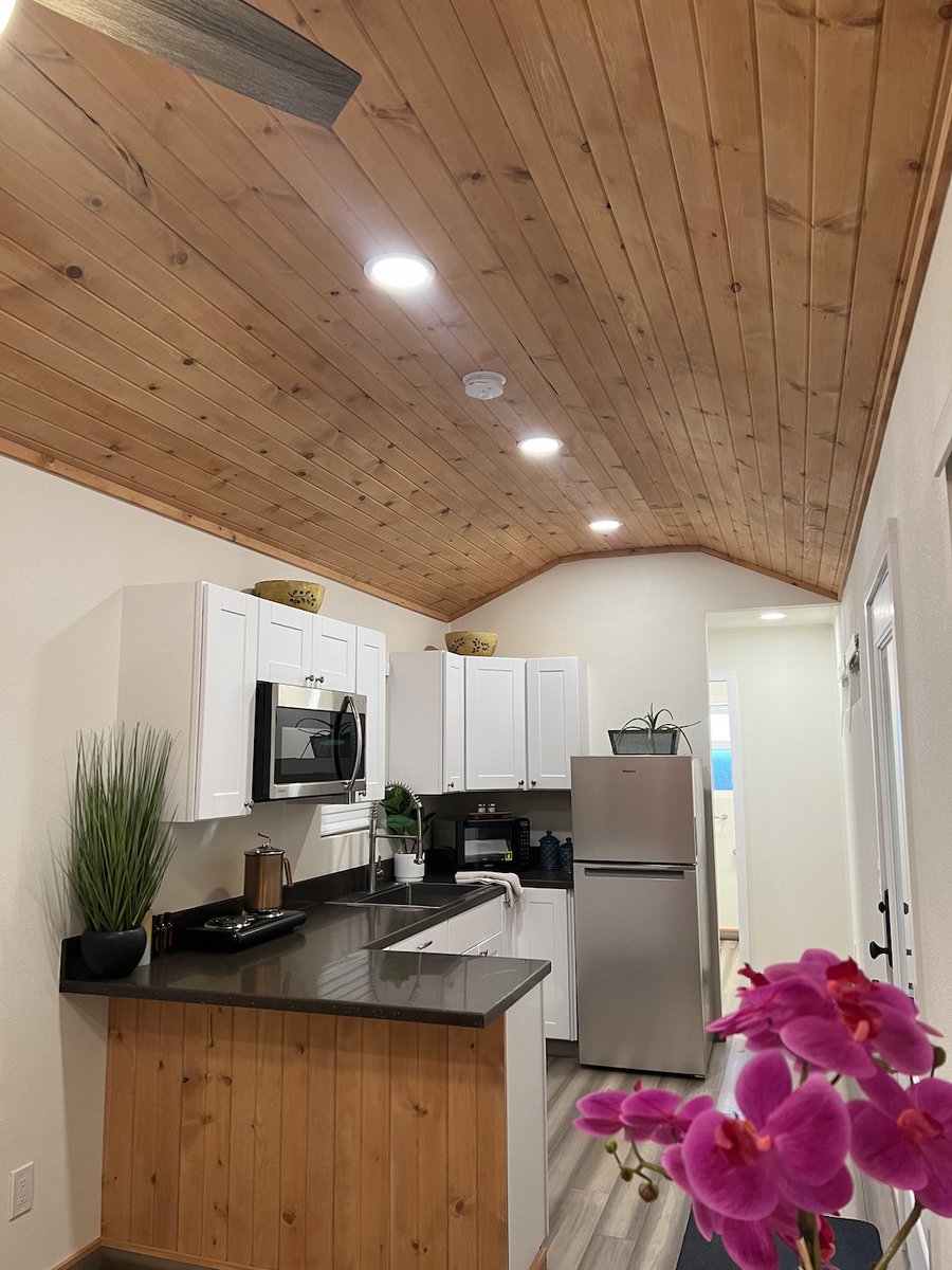 Thank you, @LampsPlus, for contributing to our Pathways to Tiny Housing Program! Your donation of beautiful lighting continues to help others shine through your support of organizations like ours that provide housing for people in need.🤗💕 #OperationTinyHome #myLampsPlus