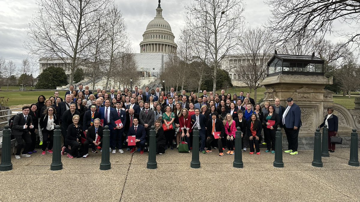 Amazing day on Capitol Hill advocating  for #HealthEd & #PhysEd with @SHAPE_America, @OPENPhysEd, & our @MOSHAPE1 crew!#SHAPEAdvocacy #SPEAKOutDay #MoreTitleIV