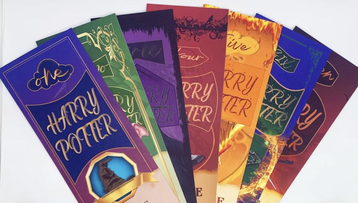 littlebitsbooks's tweet photo. We have a range of products over on our Etsy store, perfect for all the bookworms out there 📚 come on over &amp; say hi 🙋🏻‍♀️ Link in bio😊💫 https://t.co/88Rz5SEK31
